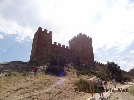 Подъем к Консульскому замку Подъем к Консульскому замку