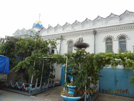 Двор Церкви Святой Екатерины Двор Церкви Святой Екатерины