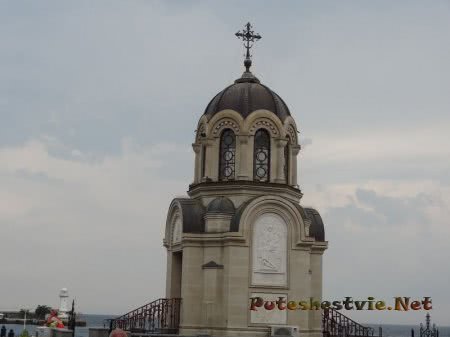 Часовня на Ялтинской Набережной Часовня на Ялтинской Набережной