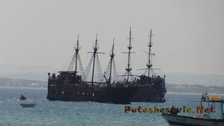Прогулка в море на пиратских кораблях в Хаммамете Прогулка в море на пиратских кораблях в Хаммамете