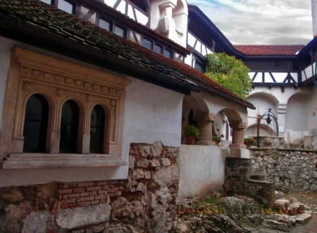 Бран – замок Дракулы в Трансильвании Бран – замок Дракулы в Трансильвании