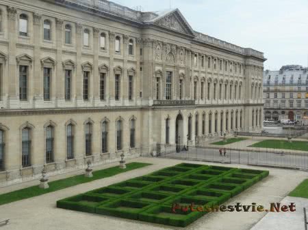 Скромный сад Лувра