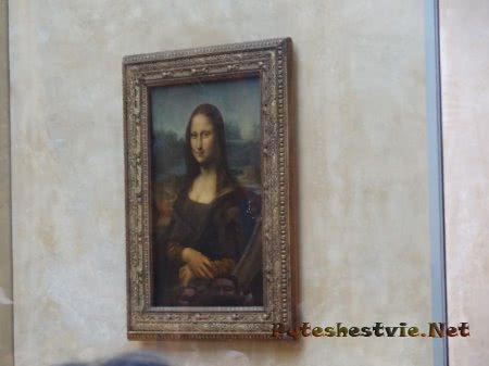 Оригинал портрета Моны Лизы в Лувре