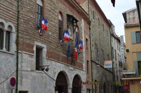 Перпиньян – город Франции