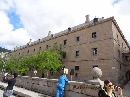 Часть здания Эскориала Часть здания Эскориала