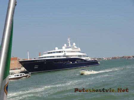 Круиз по морю на лайнере