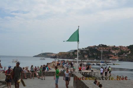 туристы не едут во Францию