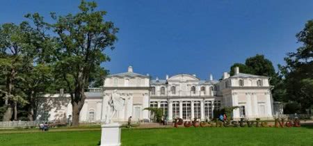 Дворцы Ораниенбаума