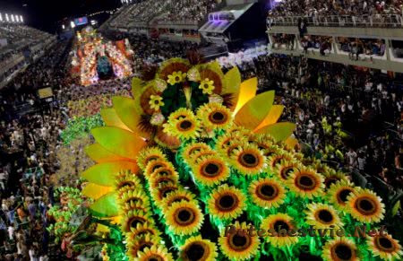 бразильский карнавал в Рио-де-Жанейро
