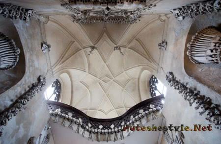 Церковь Костница в Чехии