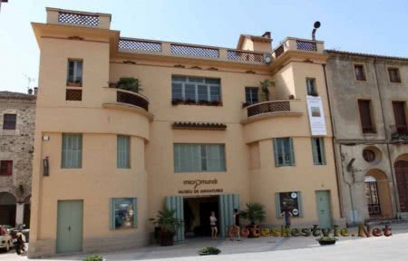 Бесалу – город-музей под открытым небом