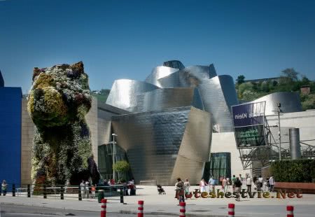 Музей Гуггенхайма в Бильбао Музей Гуггенхайма в Бильбао