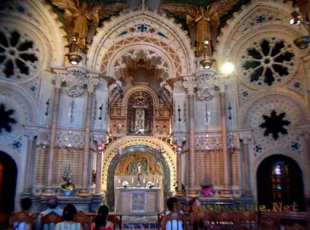 Монастырь Монсеррат в Барселоне Монастырь Монсеррат в Барселоне