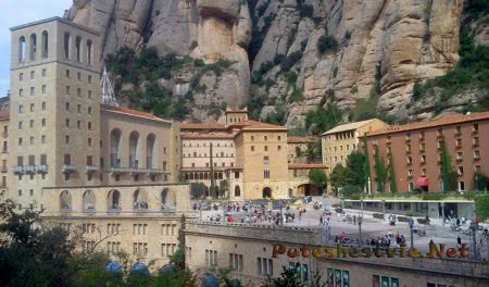 Монастырь Монсеррат в Барселоне Монастырь Монсеррат в Барселоне