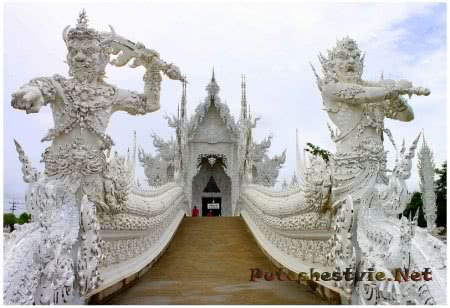 Белый храм в Таиланде