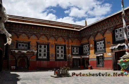 Тибетские монастыри