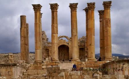 Джераш - древний город в Иордании