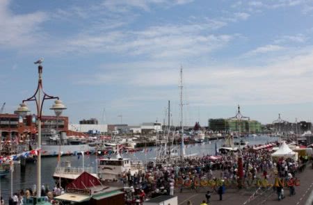 Праздник селедки в Голландии Праздник селедки в Голландии