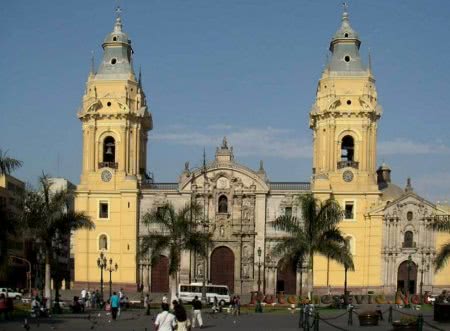 Кафедральные соборы в Перу