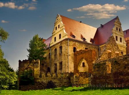 Красивейшие замки Польши