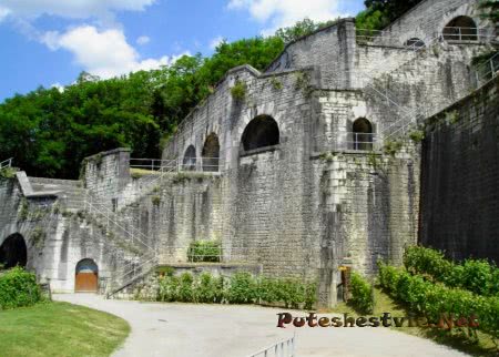 Французский город Гренобль Французский город Гренобль