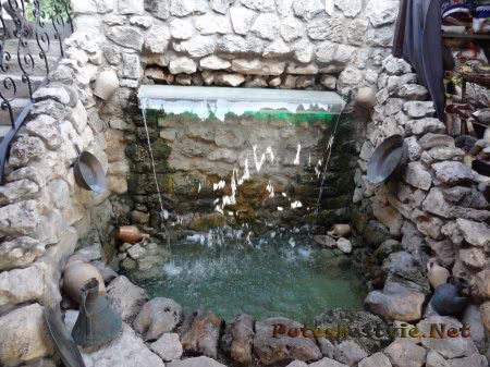 водопад в бахчисарайском дворце в крыму