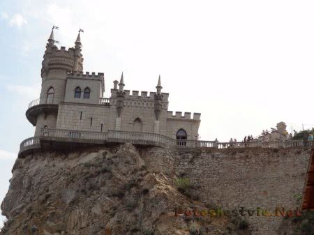 Замок в Крыму Ласточкино гнездо