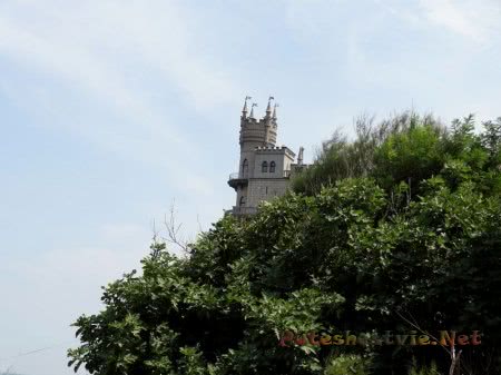 Замок Ласточкино гнездо на Аврориной скале