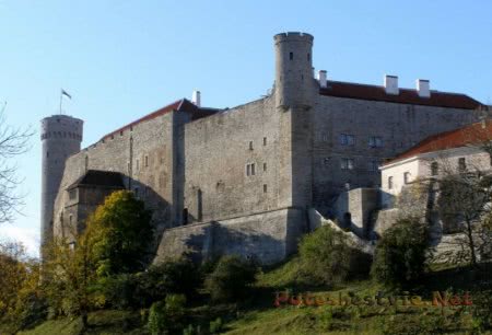 Замок Тоомпеа