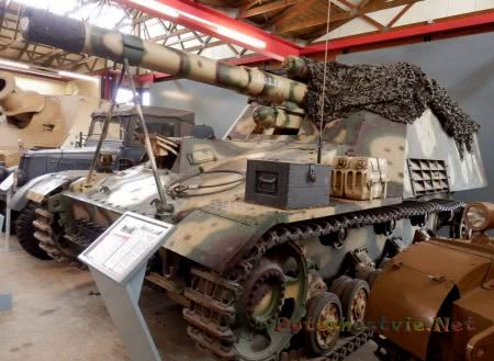 немецкая артиллерия хуммель немецкая артиллерия хуммель