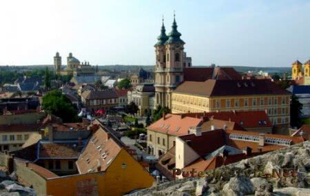 Эгер - город в Венгрии Эгер - город в Венгрии