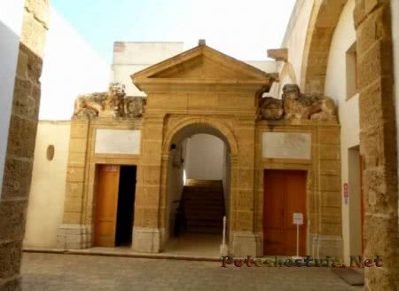 Монастырь кармелитов