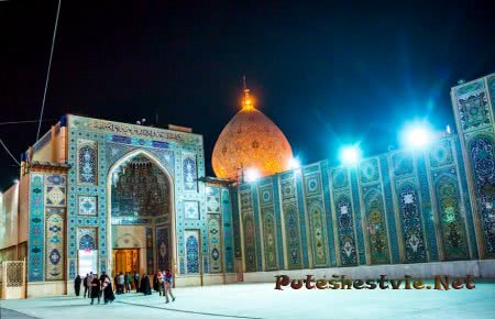 Мавзолее Шах-Черах в городе Шираз