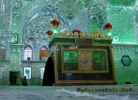 Шах-Черах Зеркальная мечеть в городе Шираз