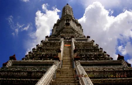 Храм Утренней Зари в Бангкоке