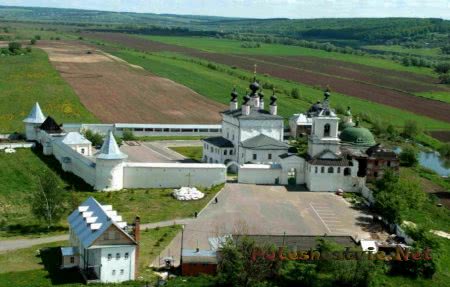 Свято-Троицкий Белопесоцкий женский монастырь Свято-Троицкий Белопесоцкий женский монастырь