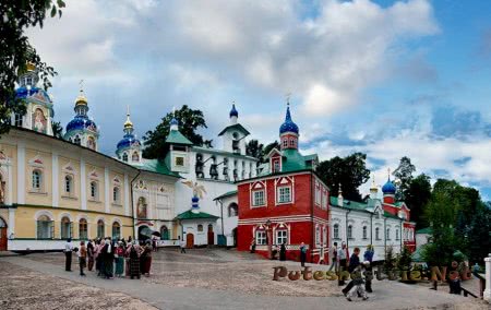 Свято-Успенский Псково-Печерский мужской монастырь Свято-Успенский Псково-Печерский мужской монастырь