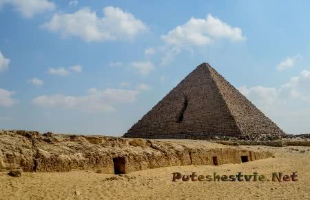 Пирамида Микерина