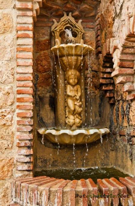 Замок Коломарес в городе Бенальмадена Замок Коломарес в городе Бенальмадена