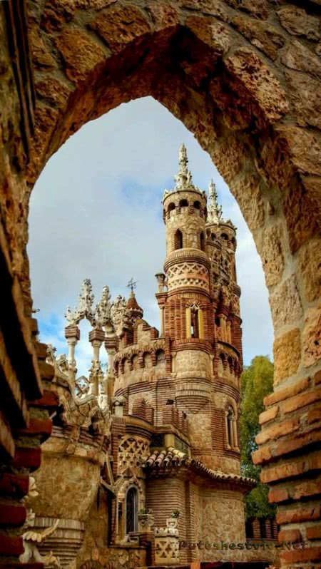 Замок Коломарес в городе Бенальмадена Замок Коломарес в городе Бенальмадена