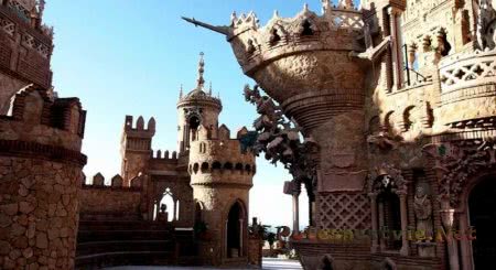 Замок Коломарес в городе Бенальмадена Замок Коломарес в городе Бенальмадена