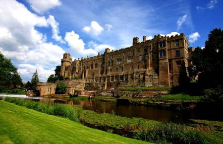 Замок Уорвик в Англии