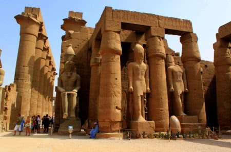 Луксорский храм Египта Луксорский храм Египта