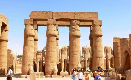 Луксорский храм Египта Луксорский храм Египта