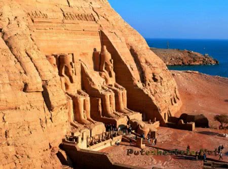 Храмовый комплекс Абу-Симбел в Египте