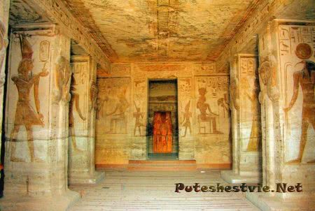 Храмовый комплекс Абу-Симбел в Египте