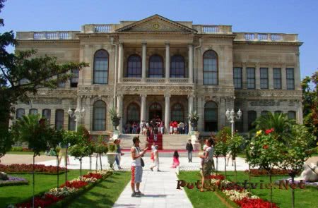 Турецкий дворец Долмабахче Турецкий дворец Долмабахче