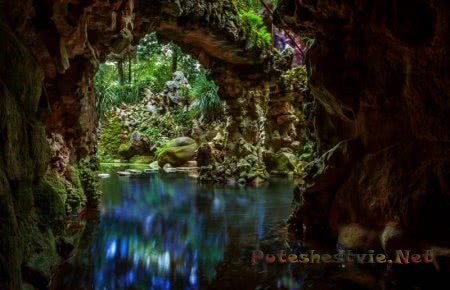 Дворец Кинта да Регалейра в городе Синтра Дворец Кинта да Регалейра в городе Синтра