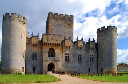 Замок Роктайад