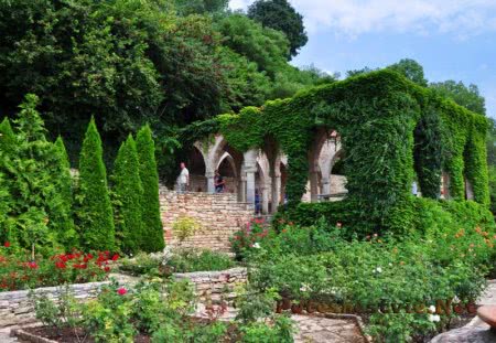 Дворец «Тихое гнездо» в Болгарии